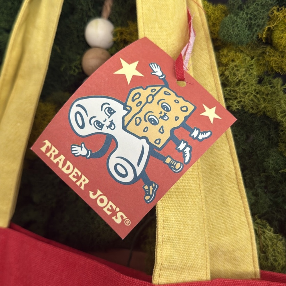 Trader Joes Cheese Canvas Bag 🧀 - Picture 5 of 9